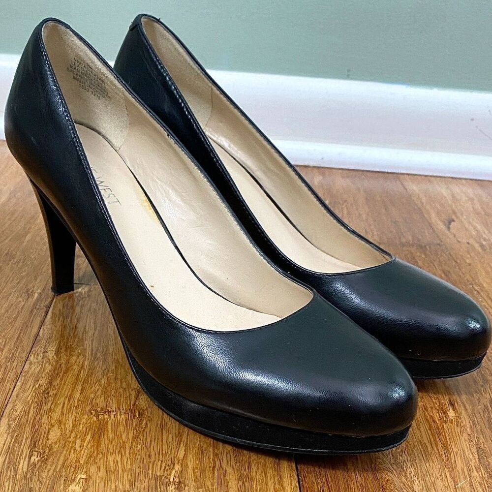 Nine West Leather Pumps Womens 7M Matte Black Platform Slip On 3.5" Heels